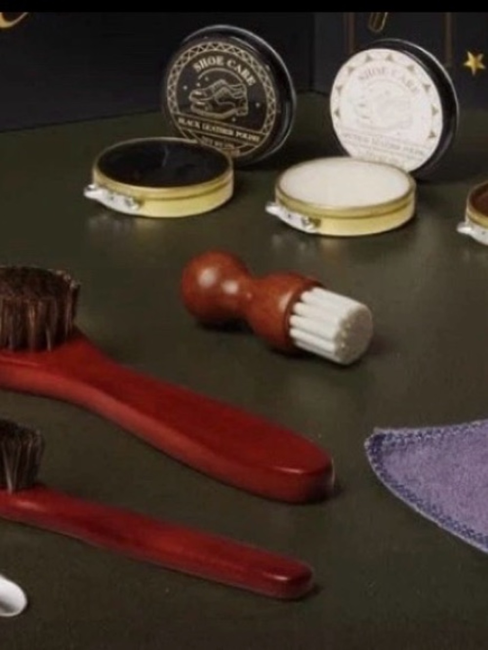 (New) 12 piece Men's Shoe Polish and Care Kit - Brown & Black Shoe Polish Set - Picture 8 of 8
